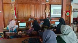 AGEN DESA CANTIK KALURAHAN SEMANU MEMULAI TUGASNYA SETELAH MENGIKUTI TAHAPAN PEMBINAAN.